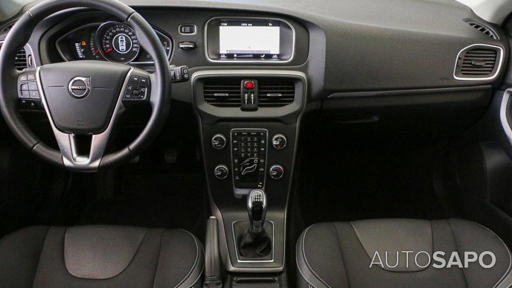 Volvo V40 2.0 D3 Momentum de 2018