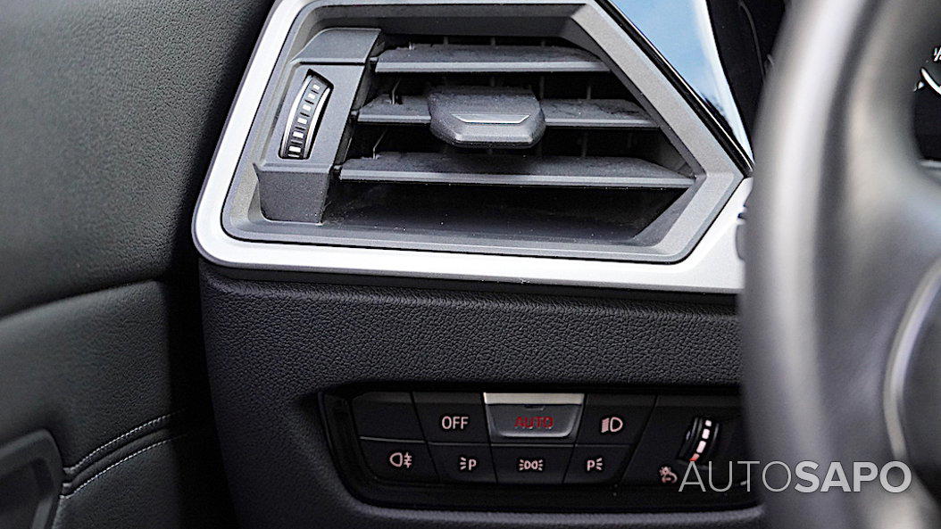 BMW Série 3 320 e Touring Corporate Edition Auto. de 2022