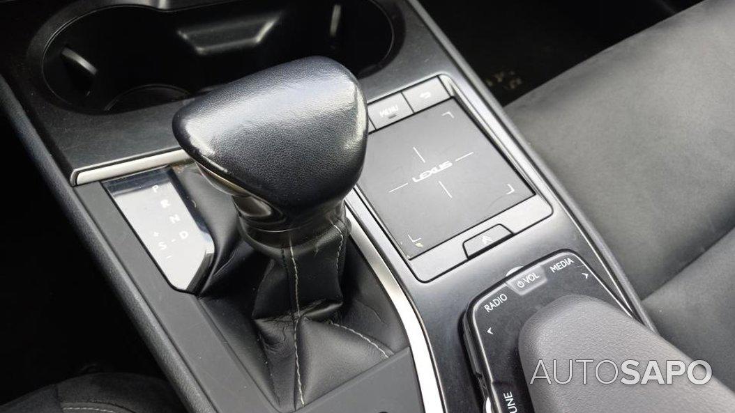 Lexus UX 250h Executive de 2021