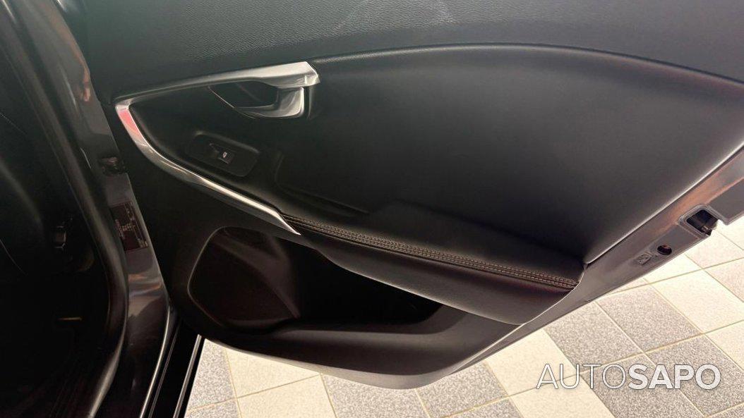 Volvo V40 1.6 D2 R-Design de 2013