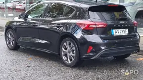 Ford Focus 1.0 EcoBoost MHEV ST-Line de 2023