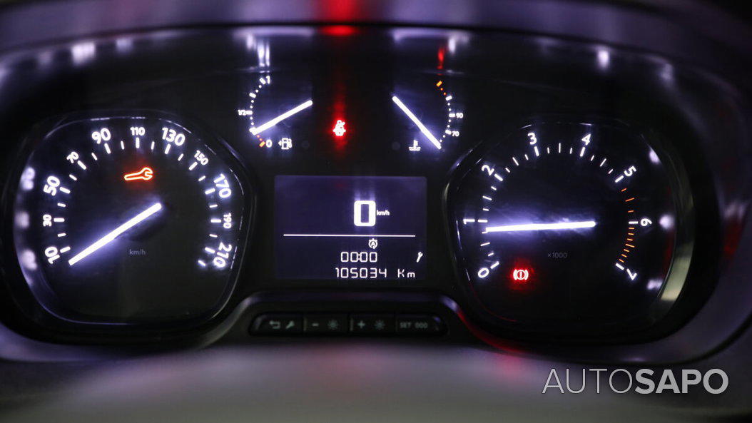 Peugeot Traveller de 2021