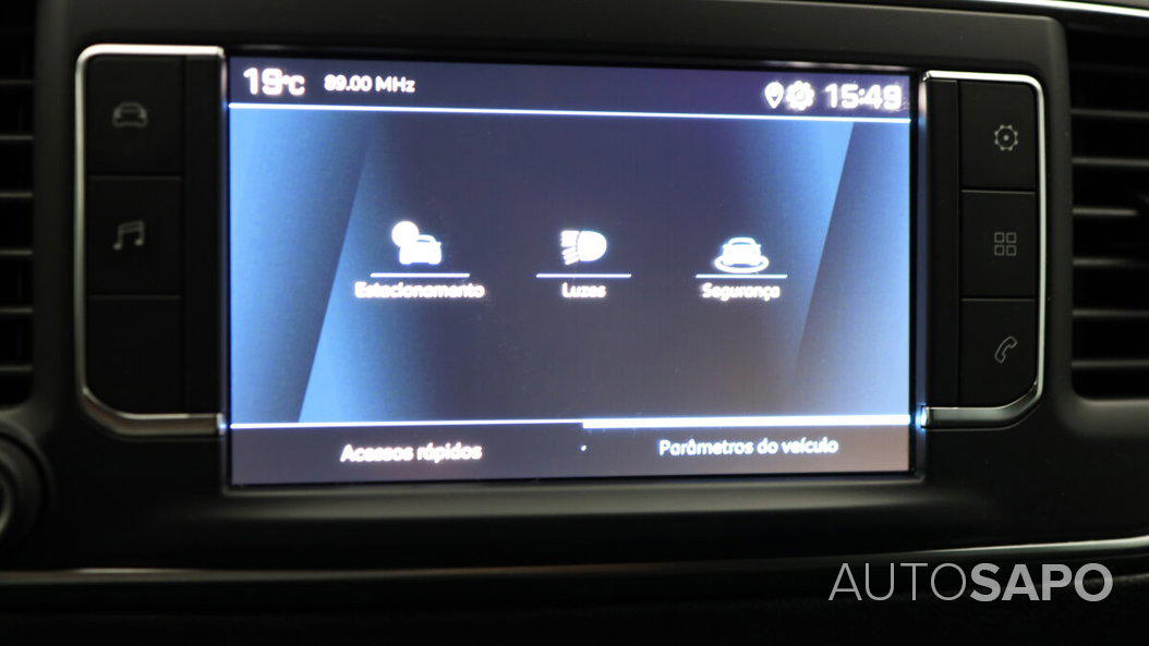 Peugeot Traveller de 2021