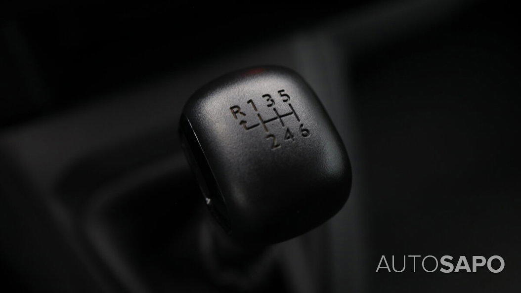 Peugeot Traveller de 2021