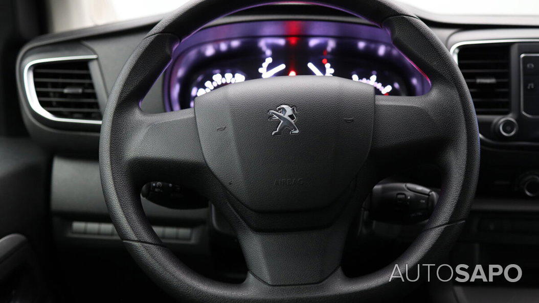 Peugeot Traveller de 2021