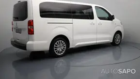 Peugeot Traveller de 2021