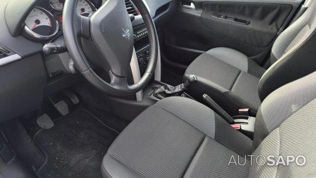 Peugeot 207 1.4 16V SE Sportium de 2011