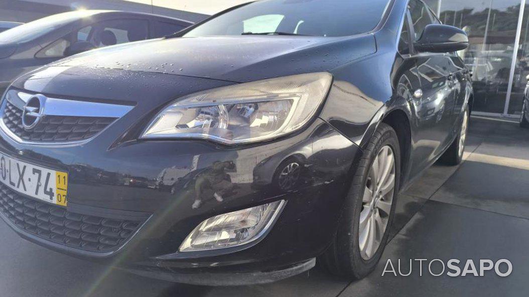 Opel Astra 1.7 CDTi Cosmo de 2011