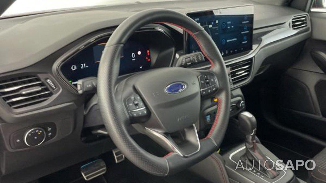 Ford Focus 1.0 EcoBoost MHEV ST-Line X de 2024