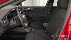 Ford Focus 1.0 EcoBoost MHEV ST-Line X de 2024