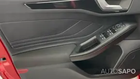 Ford Focus 1.0 EcoBoost MHEV ST-Line X de 2024