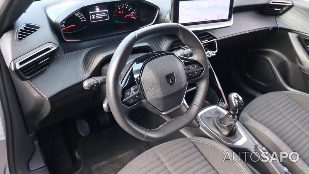 Peugeot 2008 1.2 PureTech Active de 2024