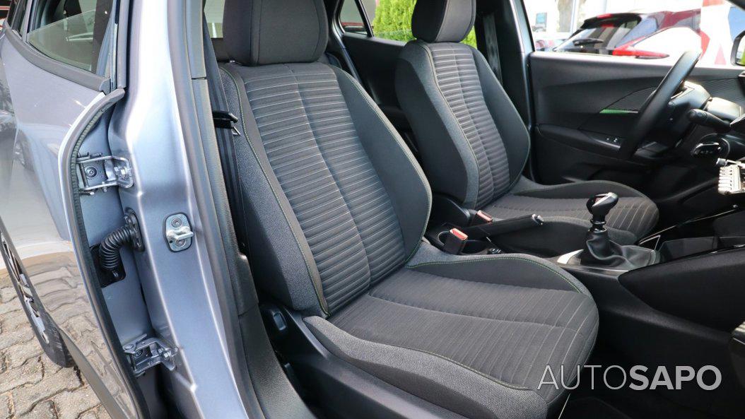 Peugeot 2008 1.2 PureTech Active de 2024