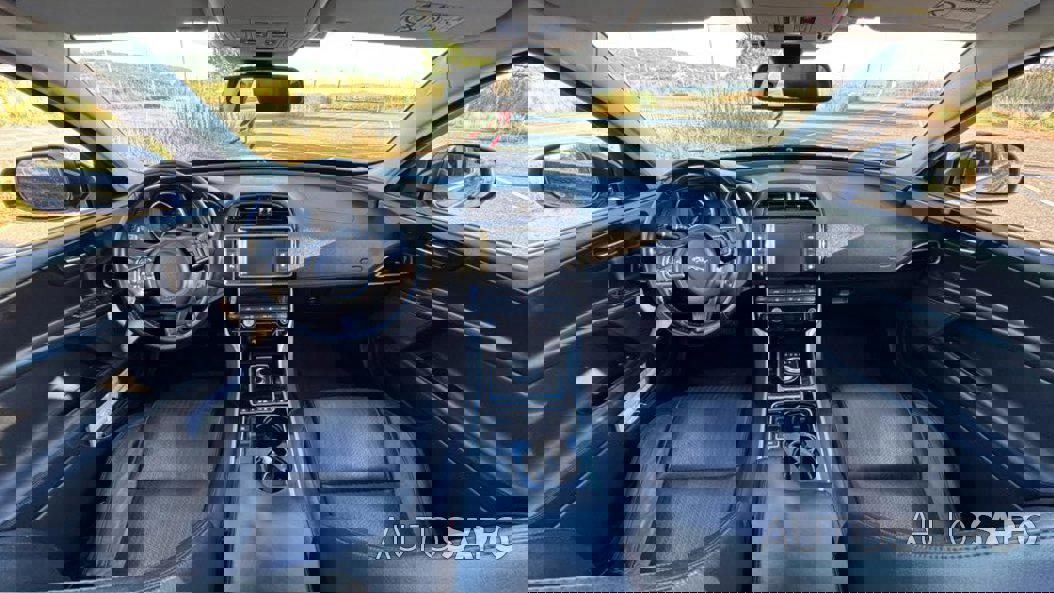 Jaguar XE 2.0 D Portfolio de 2017