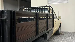 Toyota Hilux 2.4 D LN105L Cx Madeira de 1986
