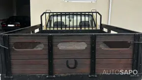 Toyota Hilux 2.4 D LN105L Cx Madeira de 1986