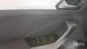 Volkswagen T-Roc 1.0 TSI de 2024