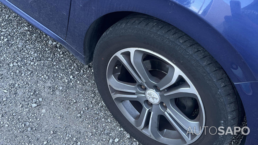 Peugeot 208 1.4 HDi Allure de 2013