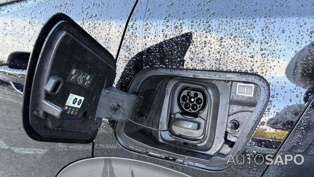 Peugeot e-2008 de 2023