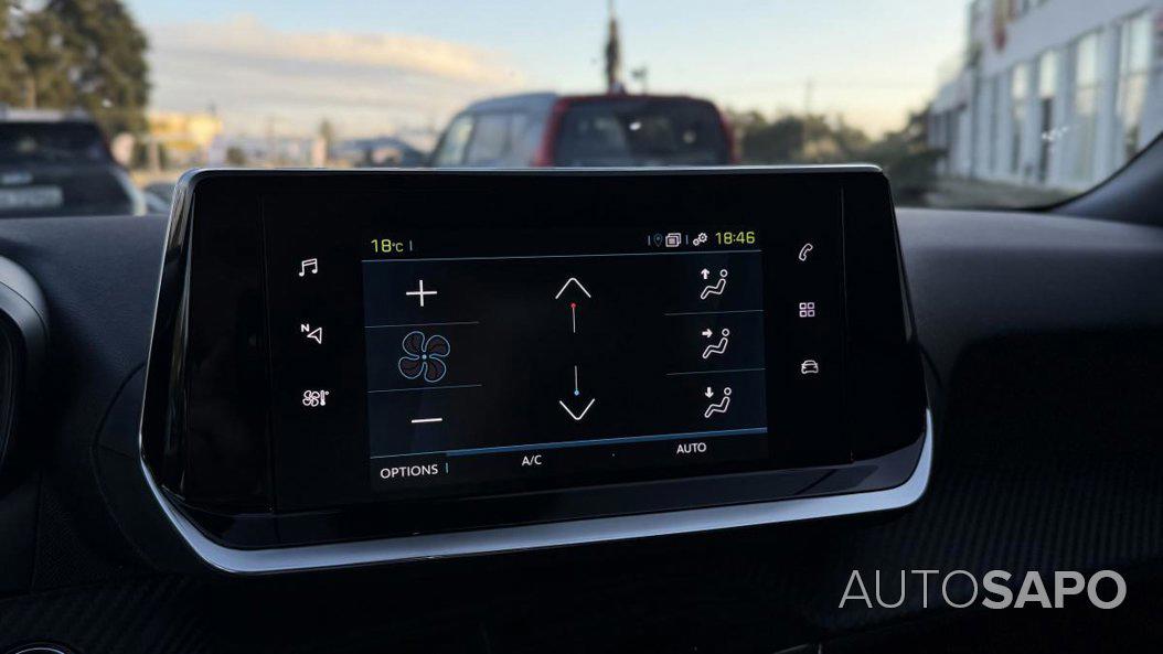 Peugeot e-2008 de 2023