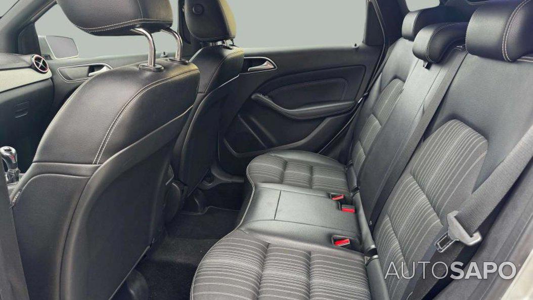 Mercedes-Benz Classe B 180 CDi BlueEfficiency de 2012