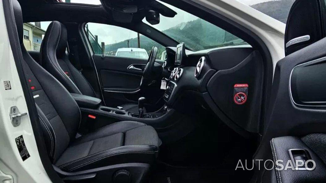 Mercedes-Benz Classe A 180 d Urban de 2016