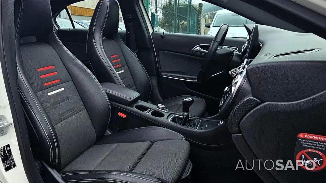 Mercedes-Benz Classe A 180 d Urban de 2016