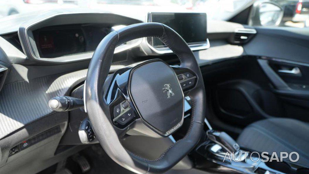Peugeot 2008 1.2 PureTech Allure Pack EAT8 de 2021