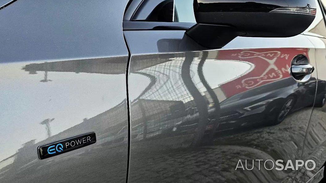 Mercedes-Benz Classe A 250 e AMG Line de 2020