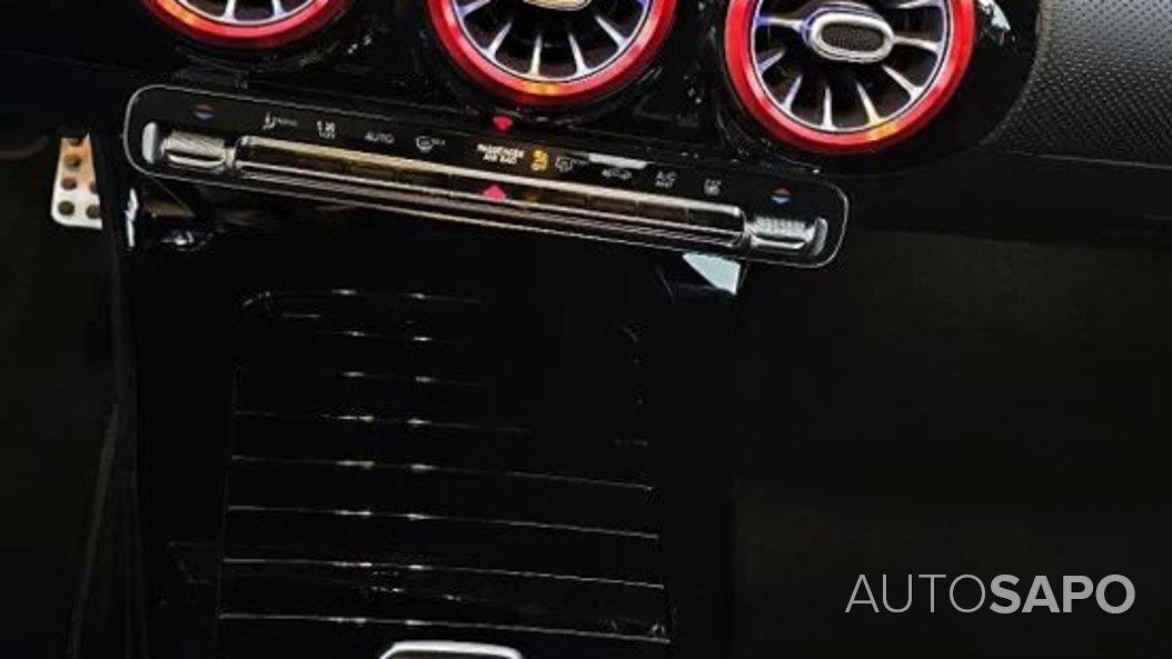 Mercedes-Benz Classe A 250 e AMG Line de 2020