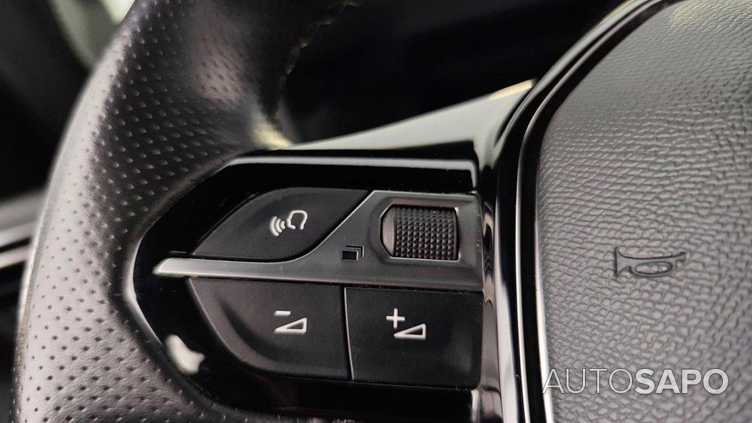 Peugeot 2008 1.5 BlueHDi GT de 2021