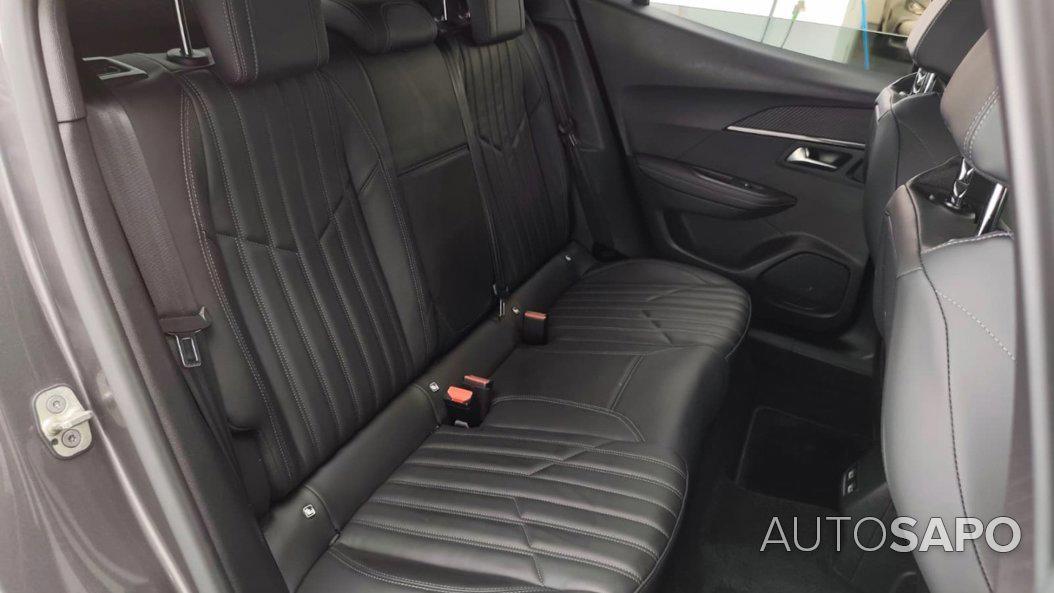 Peugeot 2008 1.5 BlueHDi GT de 2021