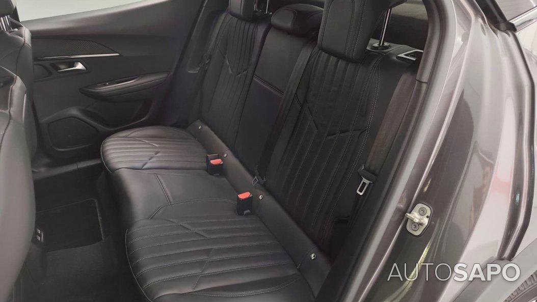 Peugeot 2008 1.5 BlueHDi GT de 2021