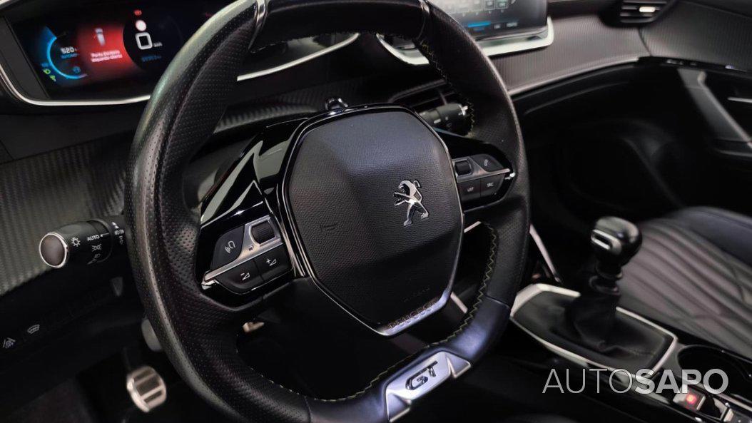 Peugeot 2008 1.5 BlueHDi GT de 2021