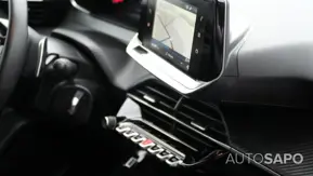 Peugeot 2008 1.2 PureTech Active EAT8 de 2022