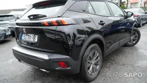 Peugeot 2008 1.2 PureTech Active EAT8 de 2022