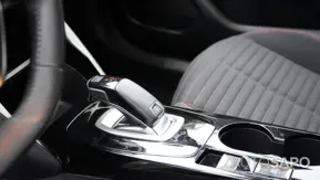 Peugeot 2008 1.2 PureTech Active EAT8 de 2022