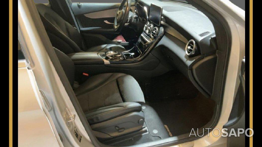 Mercedes-Benz Classe GLC 220 d 4Matic 9G - Tronic AMG Line de 2019