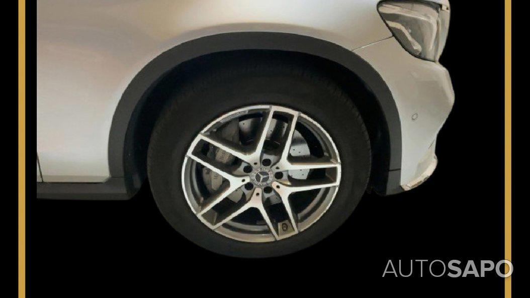 Mercedes-Benz Classe GLC 220 d 4Matic 9G - Tronic AMG Line de 2019