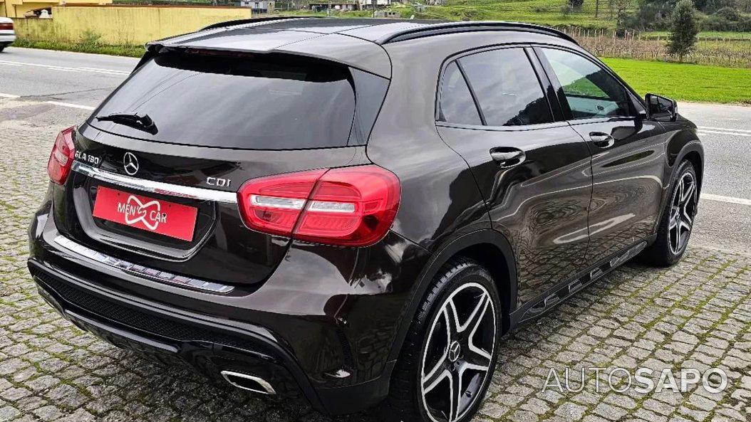 Mercedes-Benz Classe GLA 180 AMG Line Aut. de 2015