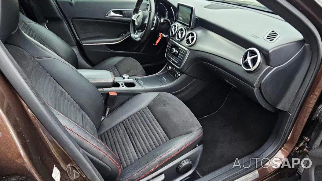 Mercedes-Benz Classe GLA 180 AMG Line Aut. de 2015