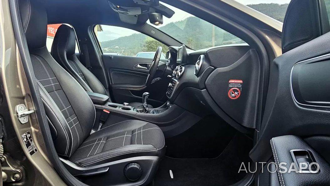 Mercedes-Benz Classe A 180 CDi B.E. Urban de 2013