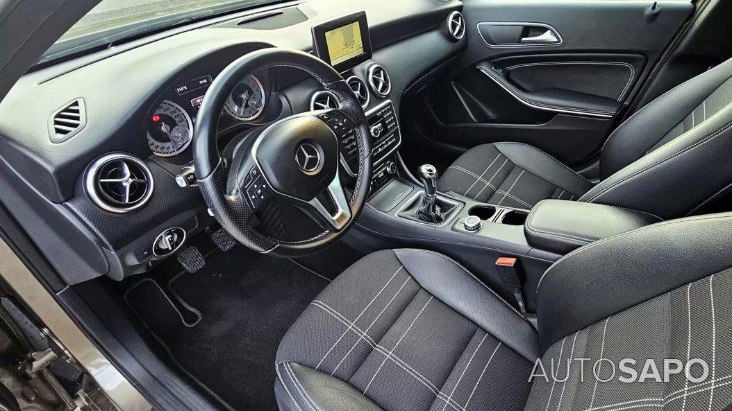Mercedes-Benz Classe A 180 CDi B.E. Urban de 2013
