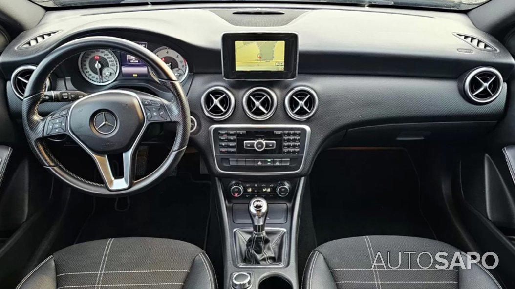 Mercedes-Benz Classe A 180 CDi B.E. Urban de 2013