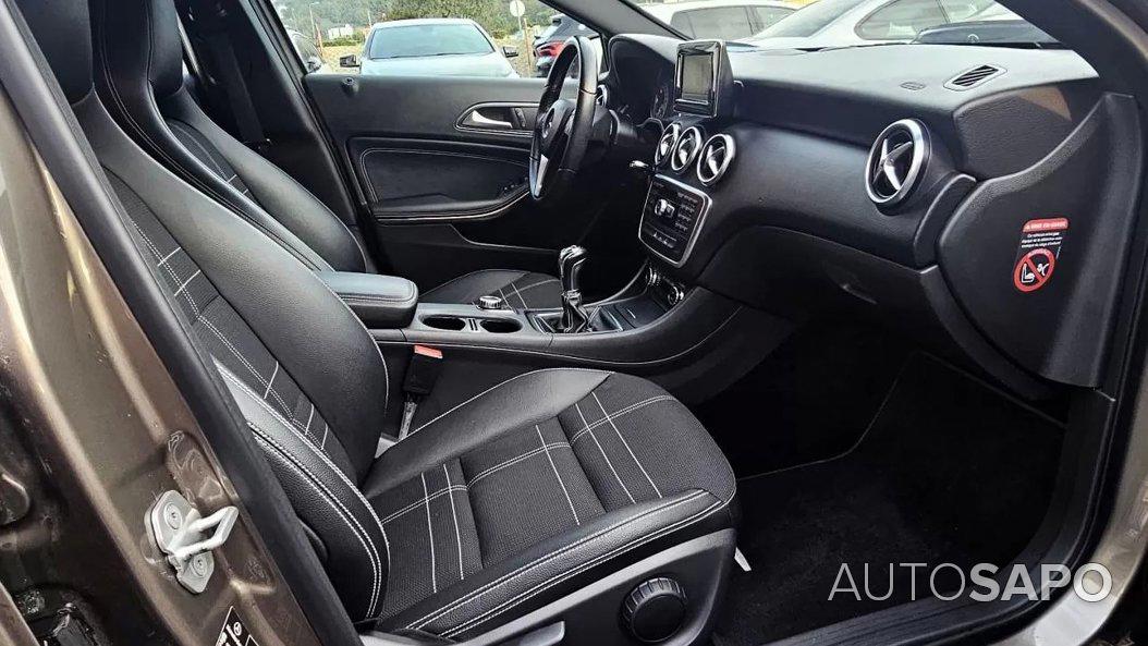 Mercedes-Benz Classe A 180 CDi B.E. Urban de 2013