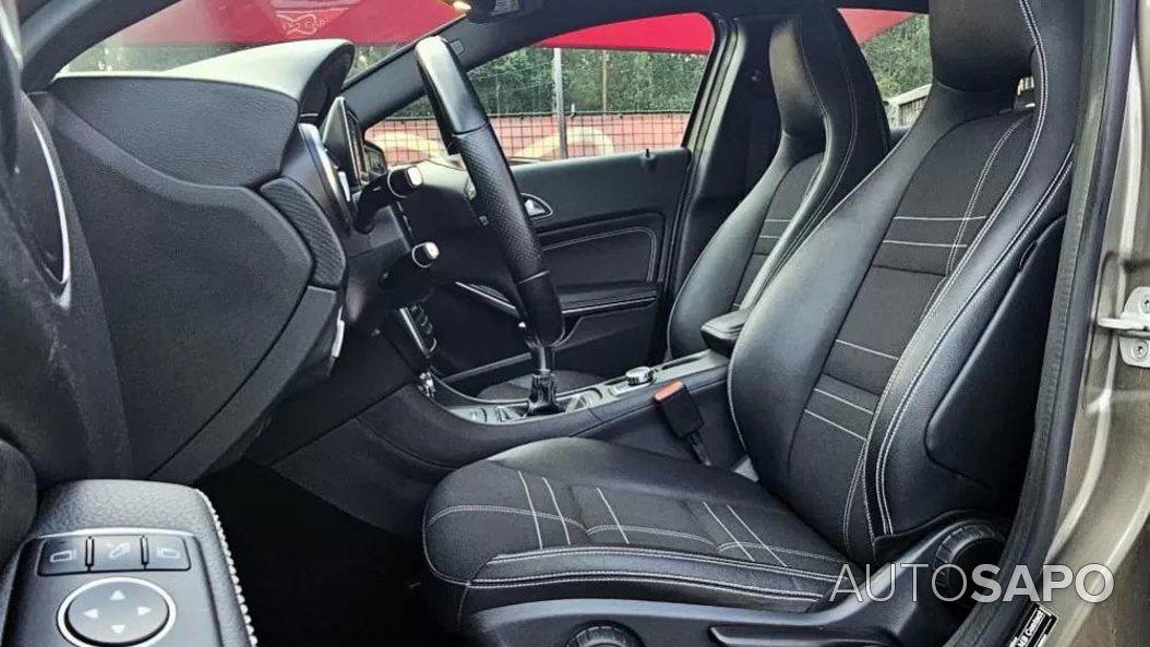Mercedes-Benz Classe A 180 CDi B.E. Urban de 2013