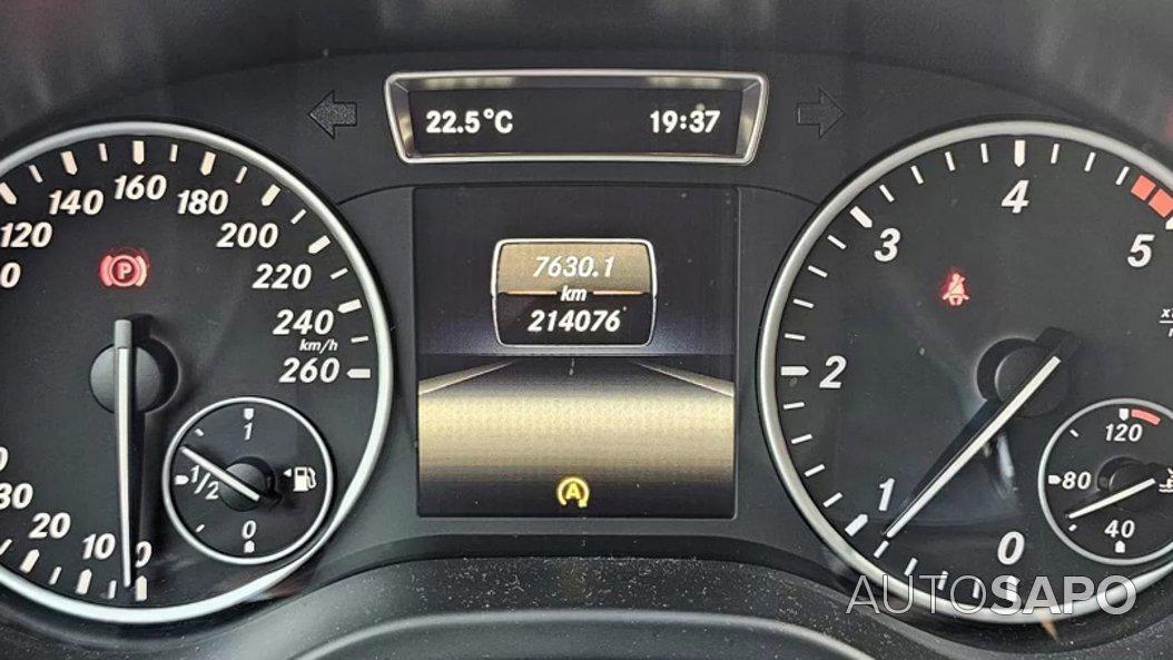 Mercedes-Benz Classe A 180 CDi BlueEfficiency Urban de 2014