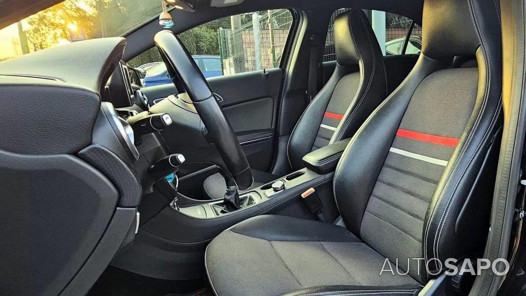 Mercedes-Benz Classe A 180 CDi BlueEfficiency Urban de 2014