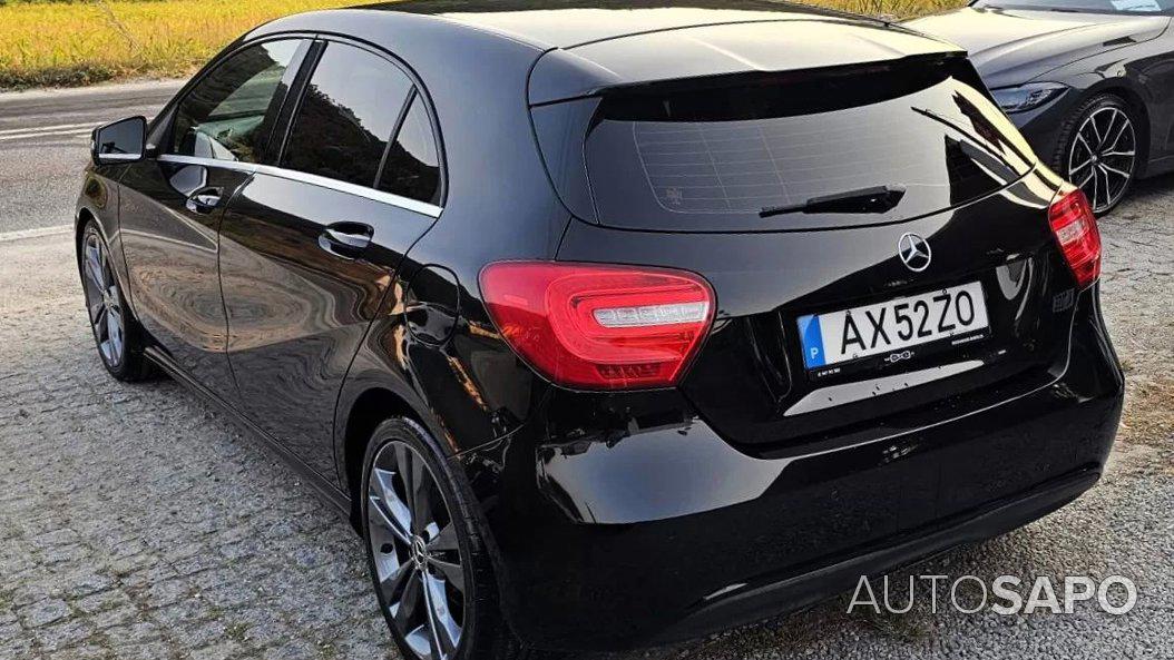 Mercedes-Benz Classe A 180 CDi BlueEfficiency Urban de 2014