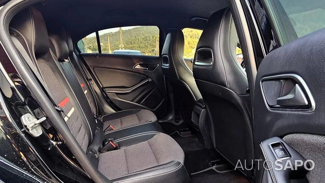 Mercedes-Benz Classe A 180 CDi BlueEfficiency Urban de 2014